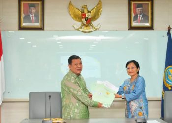 Kembangkan Bandara Mutiara Sis Al-Jufri, Kemenhub Terima 20 Sertifikat Tanah Hibah