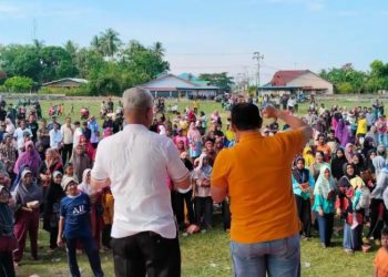 Bakti Lubis-Raja Bakhtiar Sapa Warga di Tiga Kecamatan Karimun