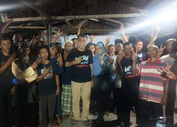 Wan Siswandi Malam-Malam Kunjungi Posko Pemenangan di Air Lengit, Disambut Meriah Tim Pemenangan