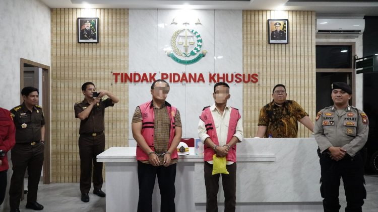 Tahan Dua Tersangka Korupsi PNBP Jasa Pandu dan Tunda Kapal di Batam, Kajati: Ada Kemungkinan Tersangka Lain