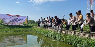 Polresta Pati Tebar 10 Ribu Bibit Ikan Lele, Dukung Program Asta Cita Presiden Prabowo untuk Swasembada Pangan