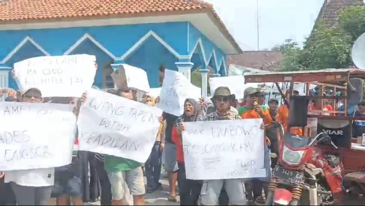 Ribuan Warga Pati Geruduk Balai Desa Tawangharjo, Protes Dugaan Kecurangan Pengisian Perangkat Desa
