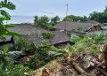 Tanah Longsor di Desa Tanjung Planduk, Tiga Rumah Warga Rusak
