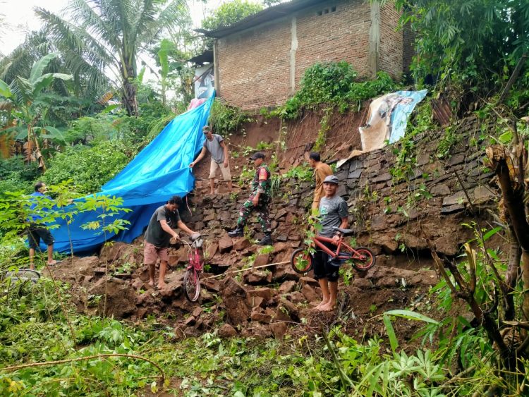 Korban Longsor Bekas Tambang Pasir di Kelurahan Malewang Butuh Perhatian Pemerintah