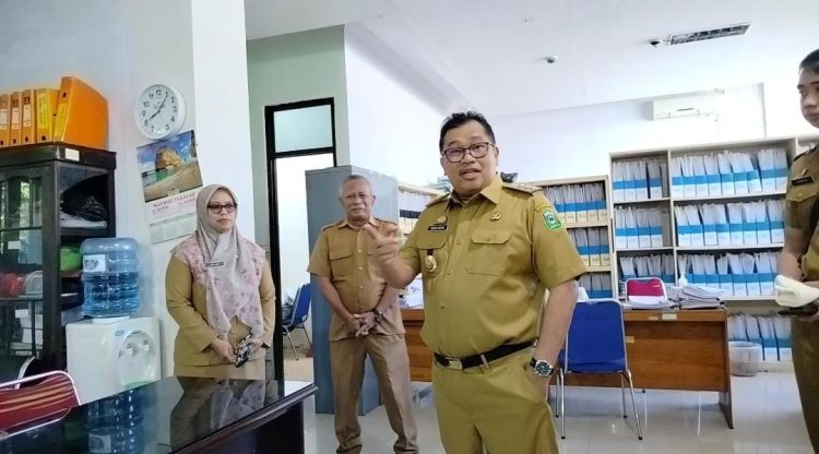 Sidak! Bupati Takalar Ingatkan ASN Optimalkan Pelayanan