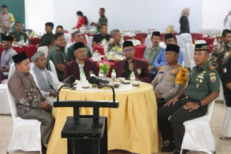 Perkuat Kamtibmas, Kapolres Simalungun Hadiri Buka Puasa Bersama Forkopimda dan Tokoh Agama