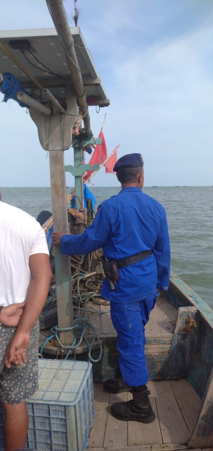 Satpolairud Polresta Pati dan Tim SAR Lakukan Pencarian Korban Tenggelam Usai Tabrakan Kapal di Perairan Banyutowo