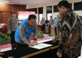 Kapolda Kepri Pimpin Penandatanganan Pakta Integritas dan Pengambilan Sumpah Penerimaan Anggota Polri 2025
