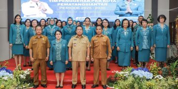Wali Kota Wesly Lantik Pengurus TP PKK Kota Pematangsiantar