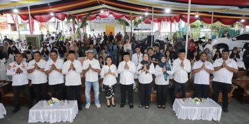 Wesly dan Ny Liswati Serahkan Santunan kepada Anak Yatim di Pesanggrahan Raja Siantar