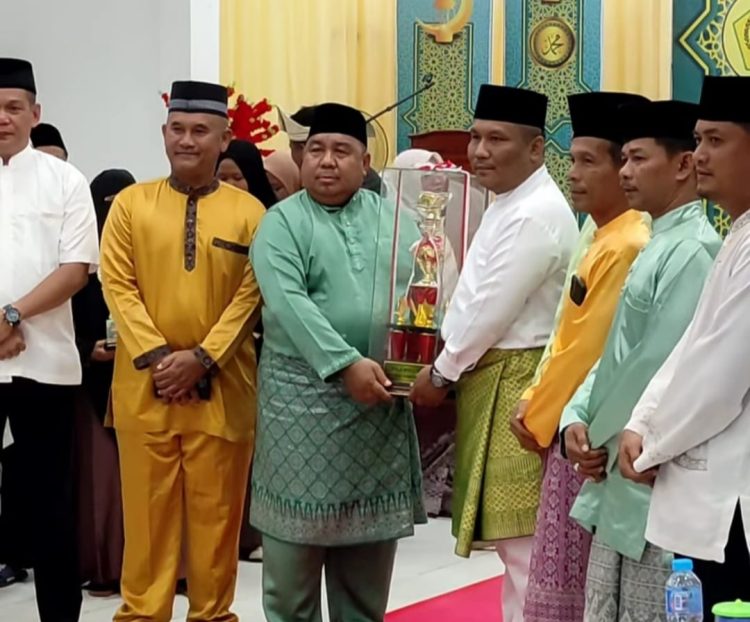 Kelurahan Moro Raih Juara Umum MTQ ke-17, Lantunan Ayat Suci Gema di Balai Sri Baiduri