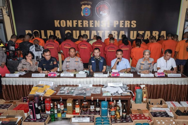 Sekda Junaedi Sitanggang Hadiri Konferensi Pers Peredaran Narkoba dan Miras Ilegal di Polres Pematangsiantar