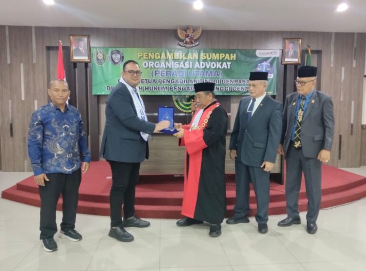 Peradi Utama Kembali Gelar Penyumpahan Advokat Baru di Pengadilan Tinggi Denpasar