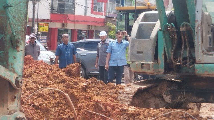 Awasi Langsung Pembangunan Jalan Cikitsu, Anang Adhan: Kami Siap Kawal Percepatan Pembangunan Batam
