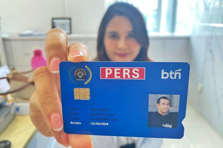 Keren, Kartu Anggota PWI Kota Batam Sudah Bisa Transaksi di ATM BTN