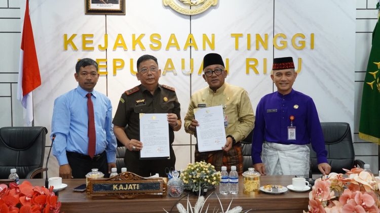 Kejati Kepri Terima Penghargaan atas Dukungan Tata Kelola Pemerintahan Kota Tanjungpinang