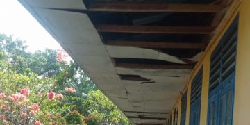 Puluhan Tahun Tak Tersentuh Renovasi, Gedung SDN 158/VII Taman Dewa Sarolangun Rusak Parah