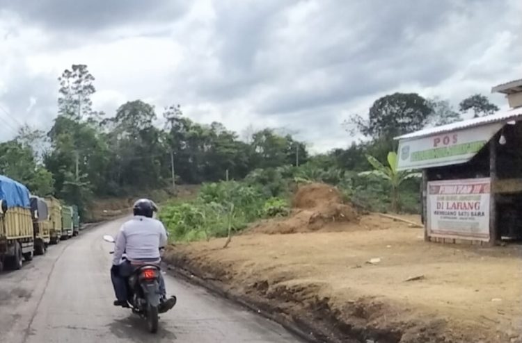 Ada Pungli Mengatasnamakan Pos Karangtaruna di Jalan Wilayah Pauh Timur Sarolangun