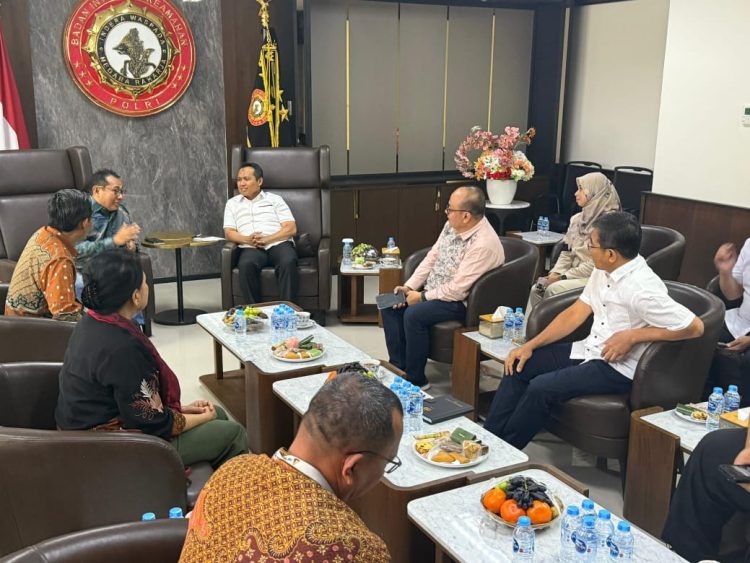Ketum Firdaus dan Sekjen Makali Kumar Pimpin SMSI Pusat Temui Kabaintelkam Polri, Bahas Media Siber yang Profesional dan Berkesinambungan