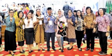 Darmawati Anton Achmad Saragih Dikukuhkan Sebagai Bunda PAUD dan Bunda Literasi Kabupaten Simalungun