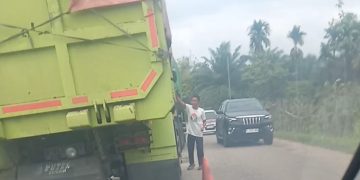 Berkedok Kantong Parkir, Truk Batu Bara Kena Pungli di Jalan Lintas Desa Karang Mendapo, Dishub Tegaskan Itu Ilegal