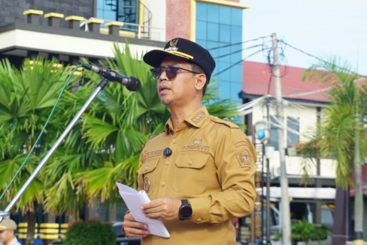 Polres Karimun Gelar Apel Satkamling, Bupati Iskandarsyah Tegaskan Peran Garda Terdepan Keamanan