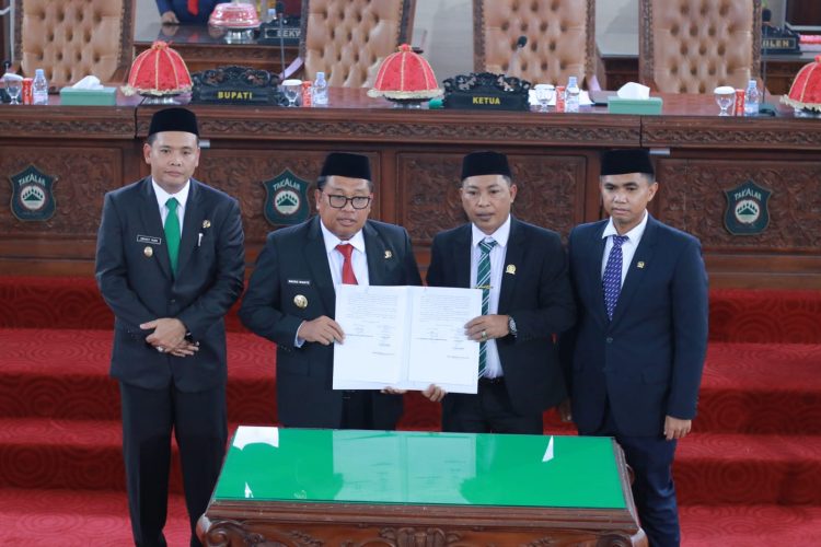 Pemkab Bersama DPRD Takalar Sepakati Rancangan KUA Perubahan dan PPAS Perubahan Tahun Anggaran 2025
