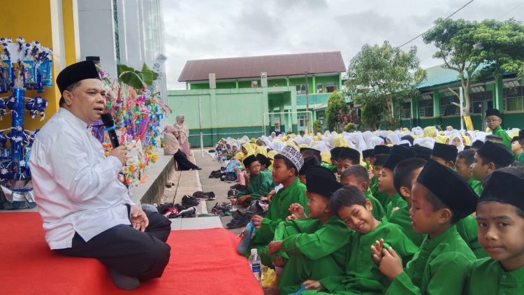 Kakankemenag Sampaikan Tausyiah Maulid Nabi di MIN 1 Batam, Ajak Teladani Sifat Rasulullah
