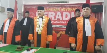 PERADIN Lantik 25 Advokat Baru, Ropaun Rambe Berpesan Kawal Penegakan Hukum dan Mahkamah Desa