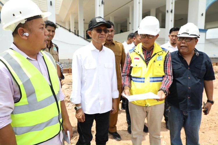 Wali Kota Gesa Pembangunan Masjid Agung Raja Hamidah