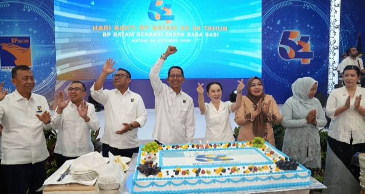 Amsakar Achmad: Hari Bakti BP Batam ke 54 Tahun Jadi Momentum Perkuat Komitmen dan Kebersamaan bagi Kemajuan Batam