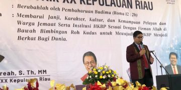 Kadis Kominfo Batam Sampaikan Pesan Wako dan Wawako: Ajak Jemaat Berperan Aktif Bangun Kota yang Rukun dan Maju