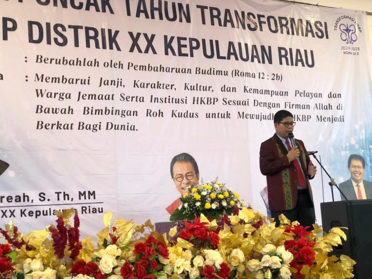 Kadis Kominfo Batam Sampaikan Pesan Wako dan Wawako: Ajak Jemaat Berperan Aktif Bangun Kota yang Rukun dan Maju