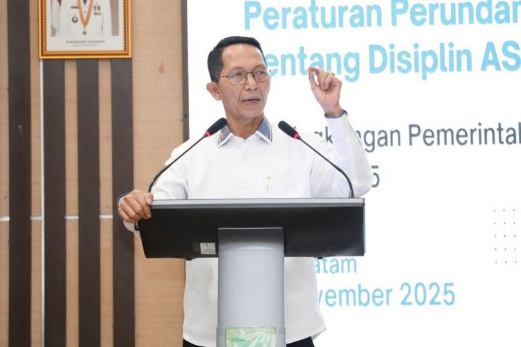 Amsakar Tekankan Kedisiplinan ASN, Dorong Kinerja dan Integritas Pelayanan Publik