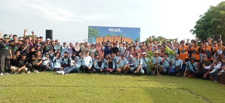 Peringati Hari Menanam Pohon, DLH Kabupaten Kediri Hijaukan Kawasan Tulungrejo Pare
