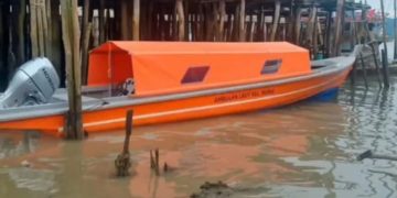 Dewan Karimun Fraksi PKB Nyimas Bantu Ambulans Laut, Warga Moro Ucapkan Terima Kasih dan Apresiasi