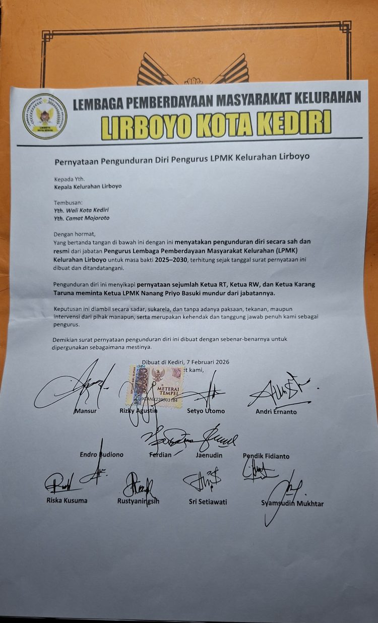 Kemelut di Kelurahan Lirboyo, Ketua LPMK Didesak Mundur Lewat Petisi 32 RT/RW