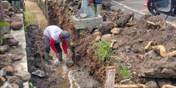 Cegah Luapan Air, DPUPR Kota Kediri Gerak Cepat Benahi Drainase di Jl. Veteran