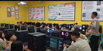 90 Siswa SMK YP 17 Pare Ikuti Edukasi AI dari Polres Kediri